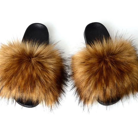 ✨NWOT✨ Fluffy Fur Slides - Picture 3 of 11